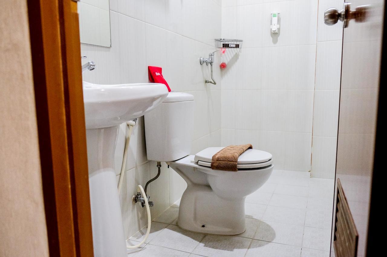 Reddoorz Plus Near Living World بيكانبارو المظهر الخارجي الصورة